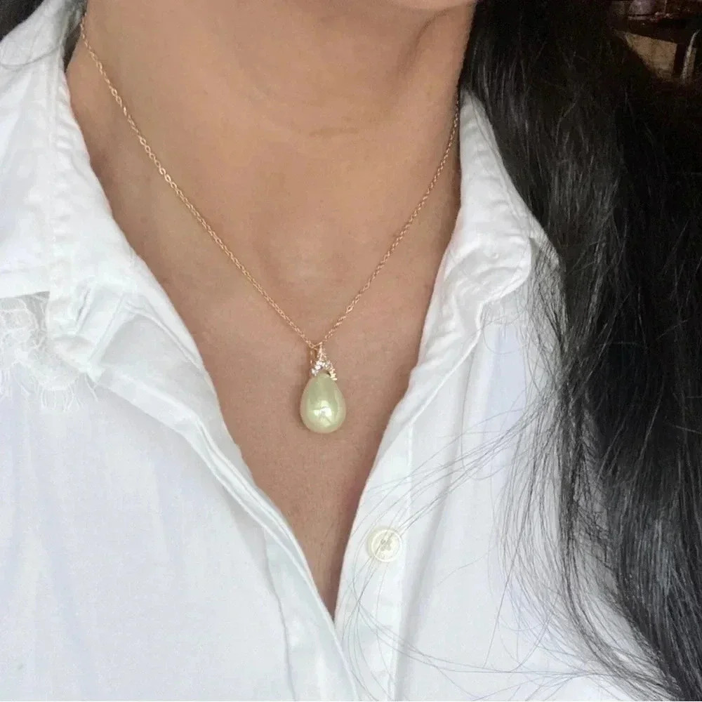 DROP pearl necklace